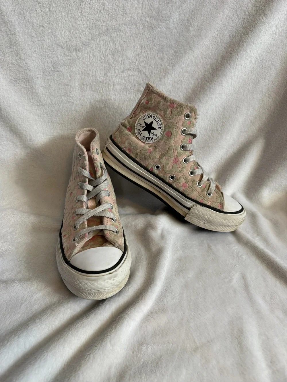 Girl's Converse All Star Sneakers Size 2 Y Chuck Taylor All Star Lift Platform